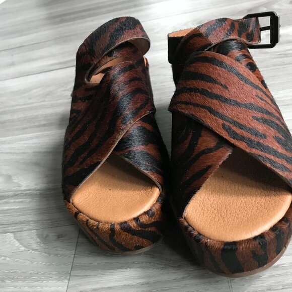 Matisse Runway Leather Calf Fur Brown Platform Sandals - Picture 2 of 7